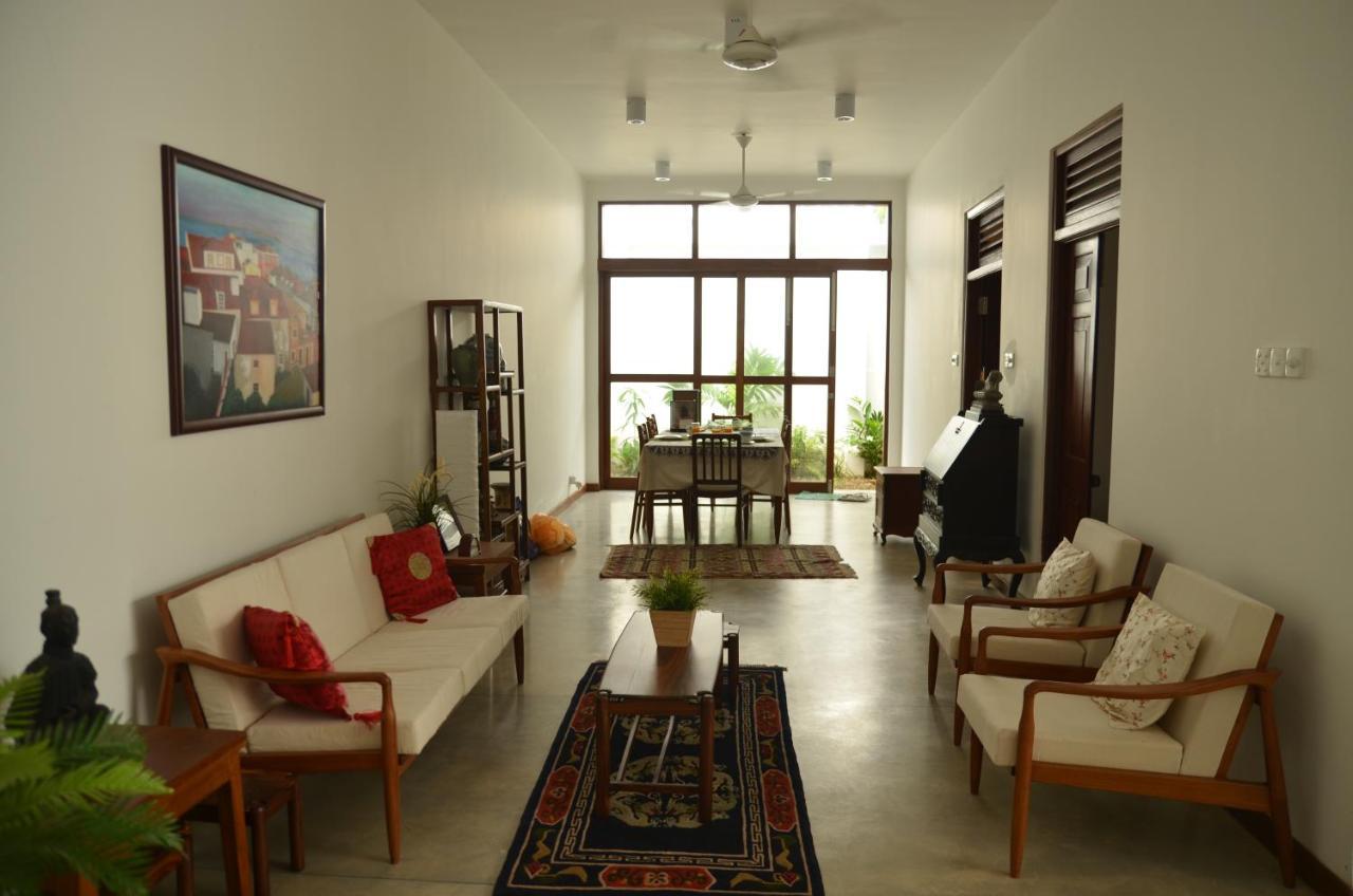 Hotel Sayura House Colombo Esterno foto