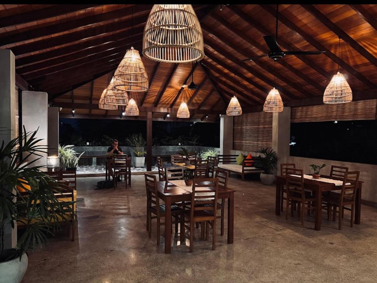 Hotel Sayura House Colombo Esterno foto