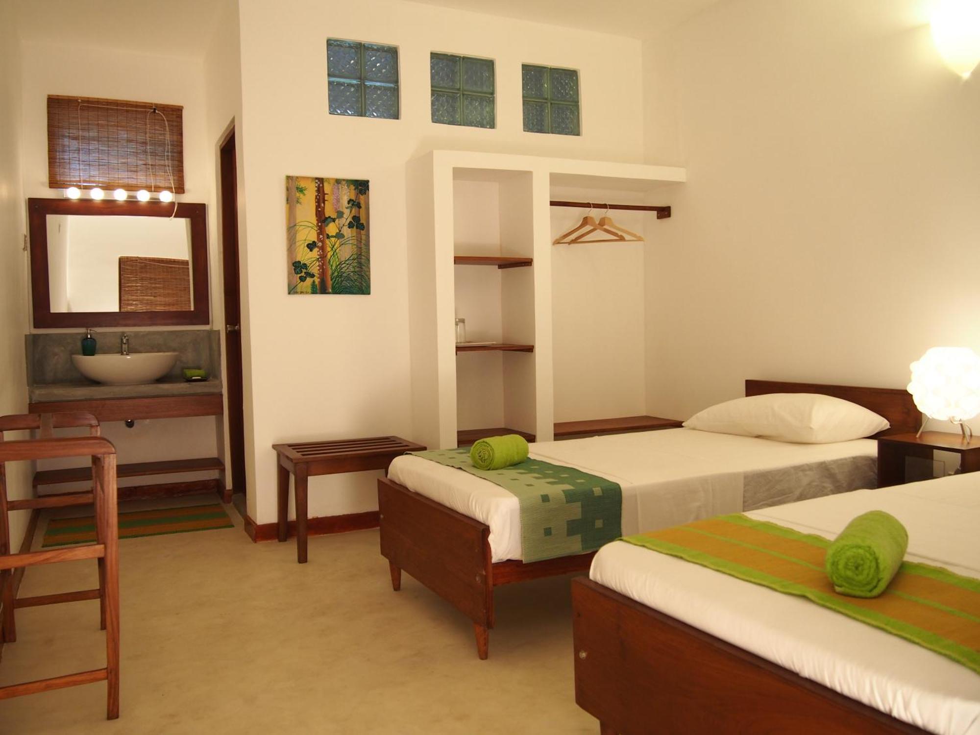 Hotel Sayura House Colombo Esterno foto