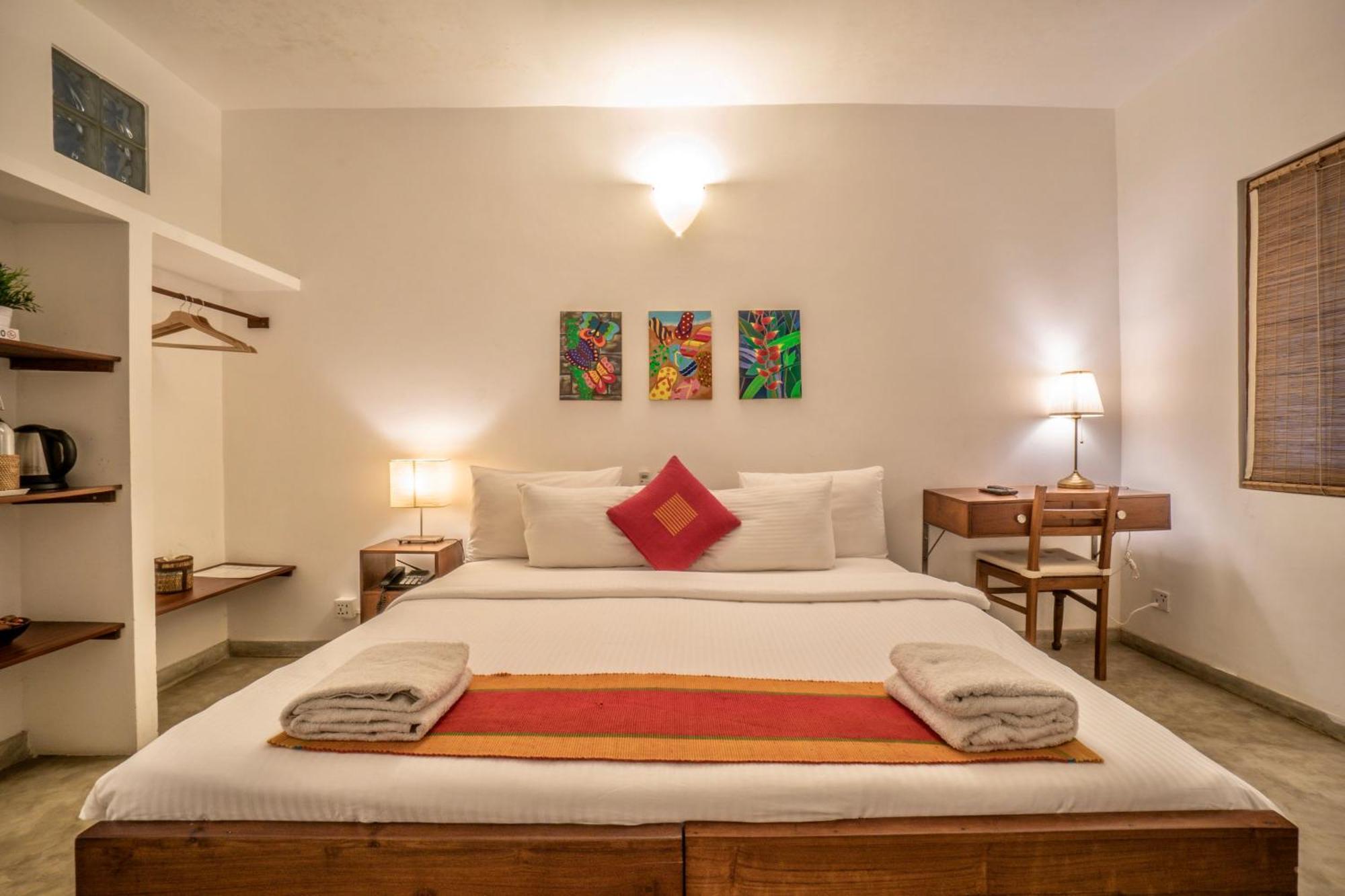 Hotel Sayura House Colombo Esterno foto