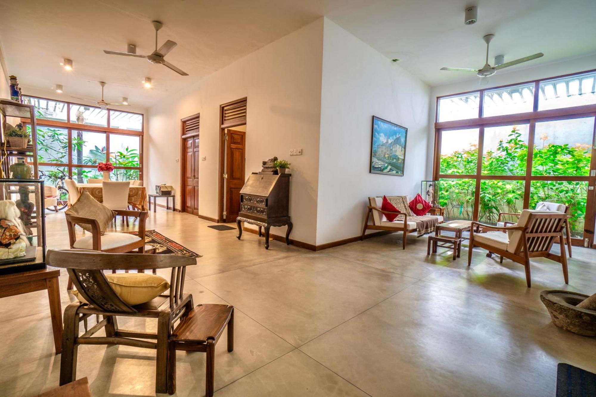 Hotel Sayura House Colombo Esterno foto
