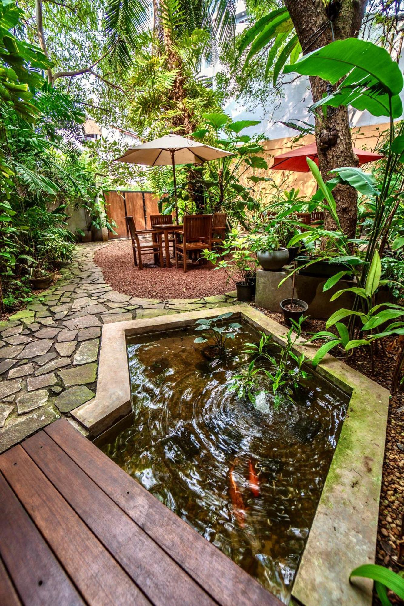 Hotel Sayura House Colombo Esterno foto