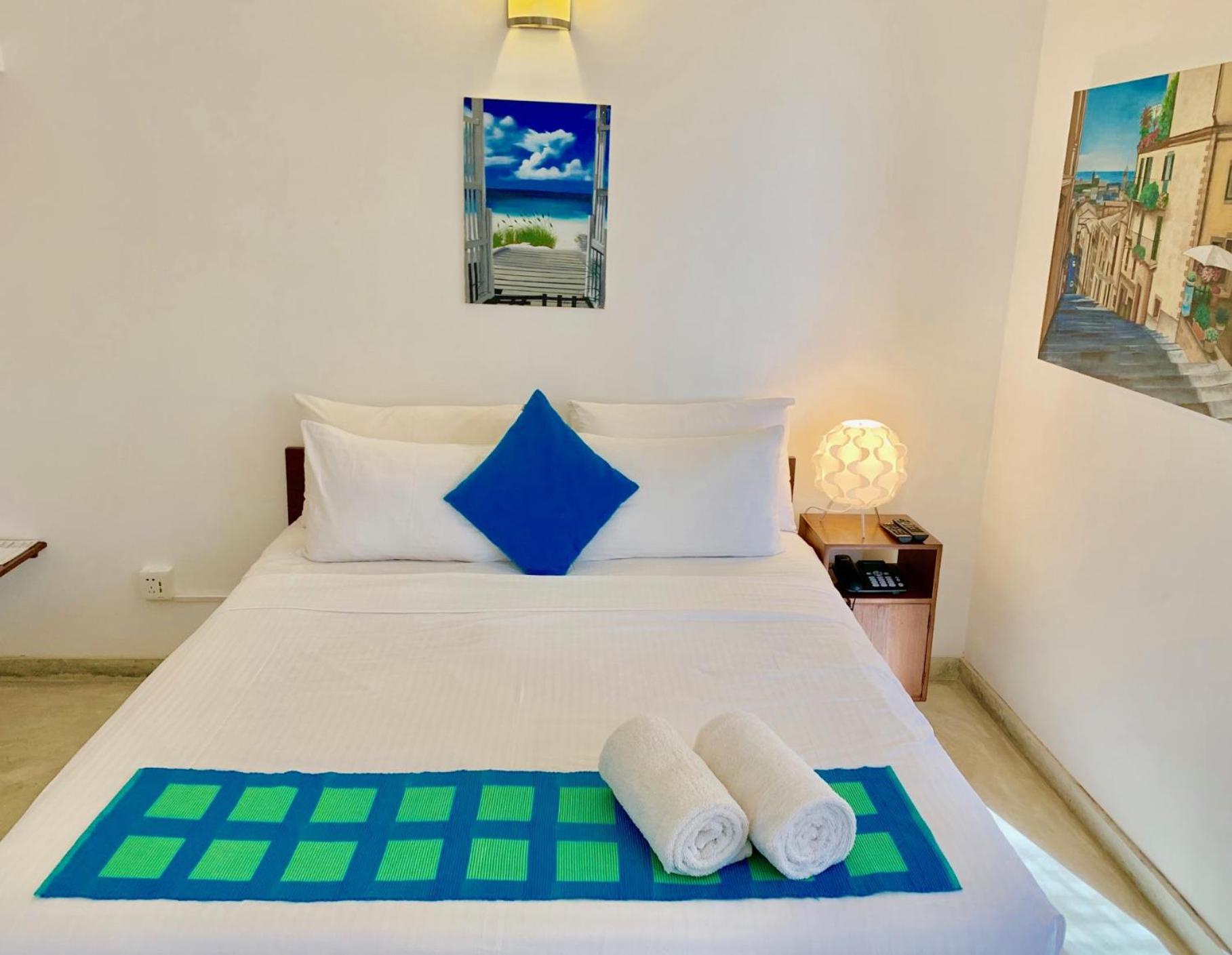 Hotel Sayura House Colombo Esterno foto